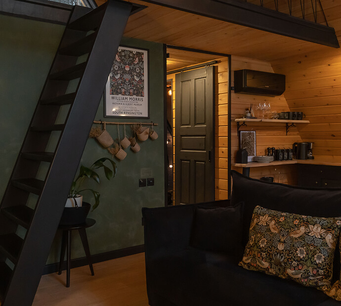 Лодж #5 в стилеBarn с камином