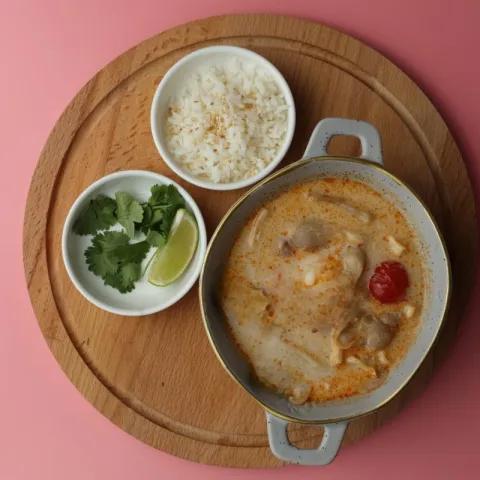 Том Ям с курицей